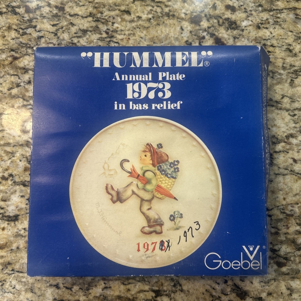Goebel M. J. Hummel Annual Plate 1973 W Original Box